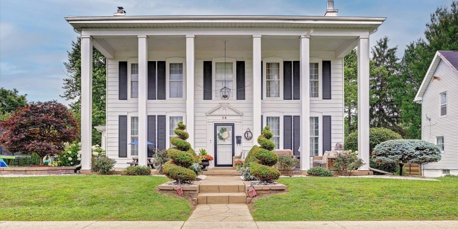 14 S Edwards Street, Worthington, Indiana 47471,MLS,202523262