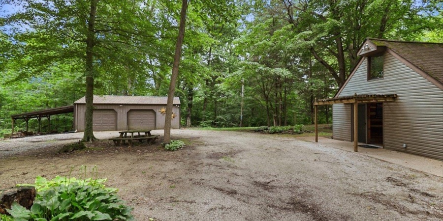 3911 Kings Ridge Road, Mitchell, Indiana 47446,MLS,202523277