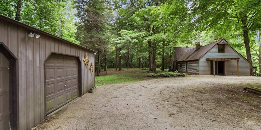 3911 Kings Ridge Road, Mitchell, Indiana 47446,MLS,202523277