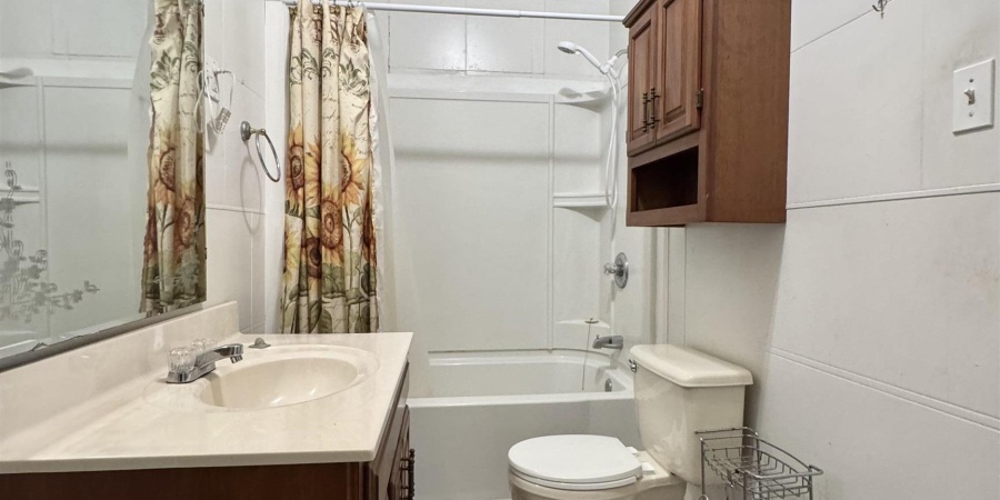 279 SE A Street, Linton, Indiana 47441,MLS,202523289