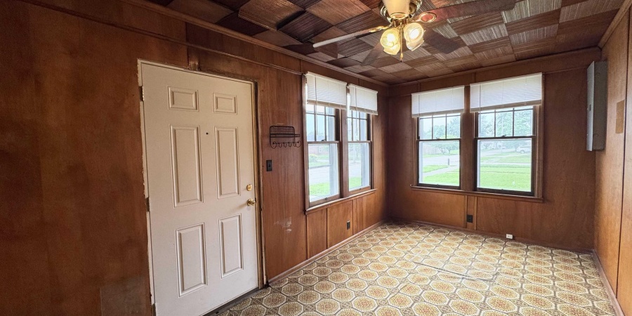 279 SE A Street, Linton, Indiana 47441,MLS,202523289
