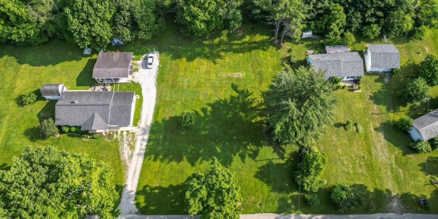 2753 E Schacht Road, Bloomington, Indiana 47401,MLS,202523423