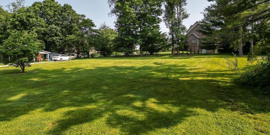 2753 E Schacht Road, Bloomington, Indiana 47401,MLS,202523423