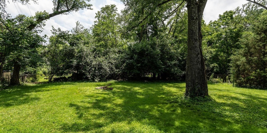 504 E Dixie Street, Bloomington, Indiana 47401,MLS,202523451
