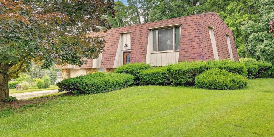 600 Forest Drive, Bloomfield, Indiana 47424-1006,MLS,202523580