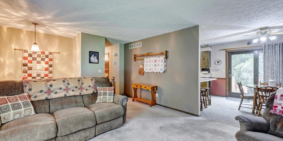 600 Forest Drive, Bloomfield, Indiana 47424-1006,MLS,202523580