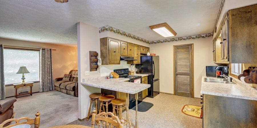 600 Forest Drive, Bloomfield, Indiana 47424-1006,MLS,202523580