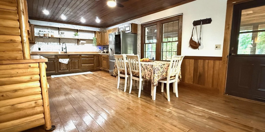 101 Lincoln Avenue, Bedford, Indiana 47421,MLS,202523687