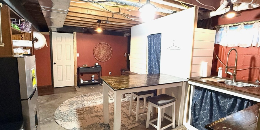 101 Lincoln Avenue, Bedford, Indiana 47421,MLS,202523687