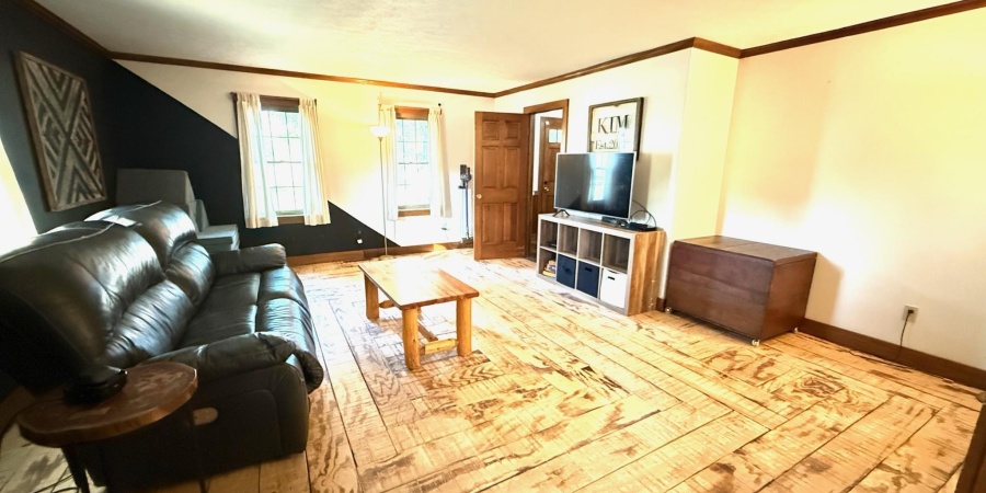 101 Lincoln Avenue, Bedford, Indiana 47421,MLS,202523687