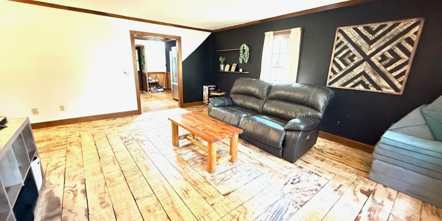 101 Lincoln Avenue, Bedford, Indiana 47421,MLS,202523687