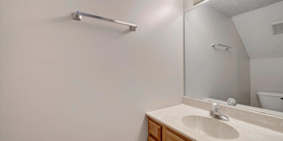 646 E Sherwood Hills Drive, Bloomington, Indiana 47401,MLS,202523785