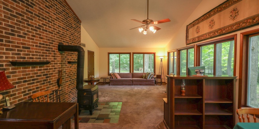 946 E Chambers Pike, Bloomington, Indiana 47408,MLS,202523821