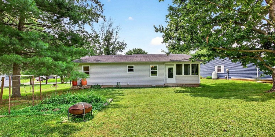 611 W Tecumseh Drive, Ellettsville, Indiana 47429,MLS,202524144