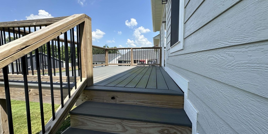 926 Stonehenge Drive, Bedford, Indiana 47421,MLS,202524225