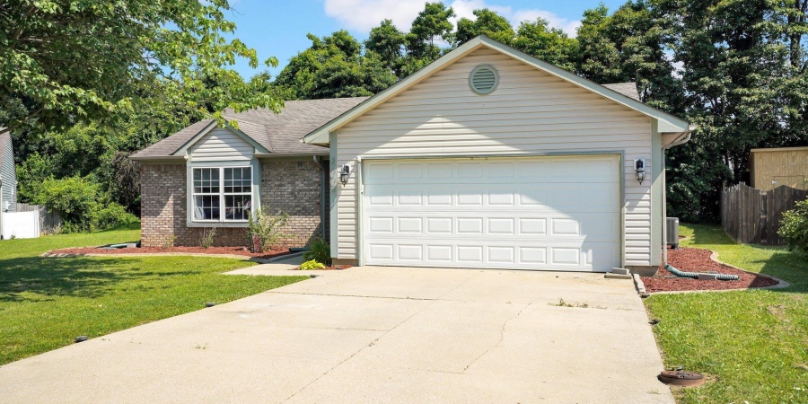 2603 S Southern Pines Court, Bloomington, Indiana 47403,MLS,202524394