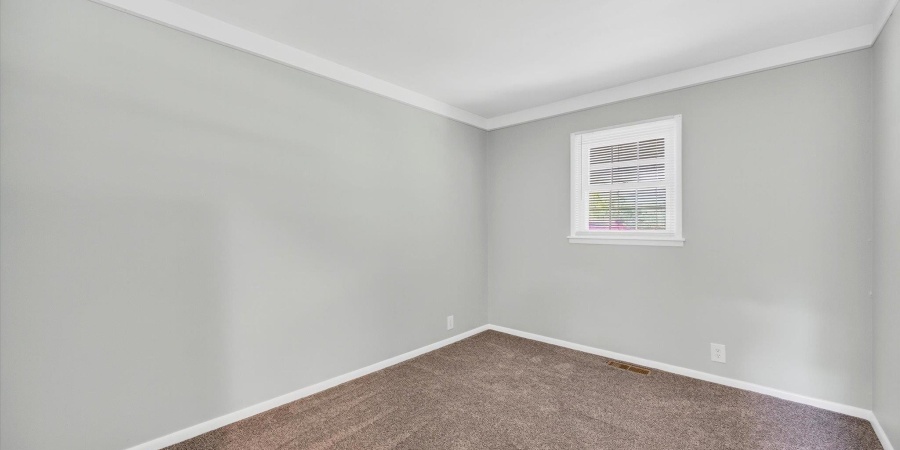 3725 W Jeffrey Road, Bloomington, Indiana 47403-4115,MLS,202524767