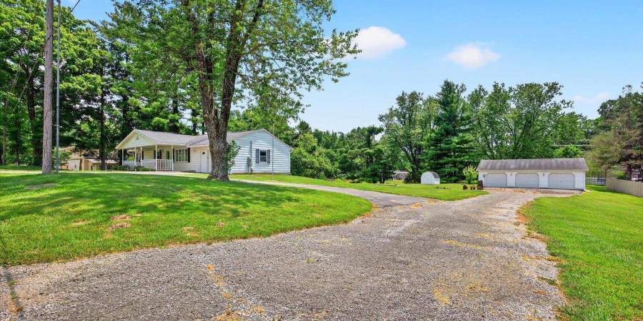 3725 W Jeffrey Road, Bloomington, Indiana 47403-4115,MLS,202524767