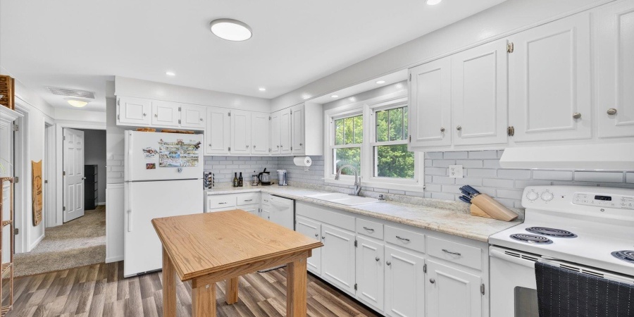 3725 W Jeffrey Road, Bloomington, Indiana 47403-4115,MLS,202524767