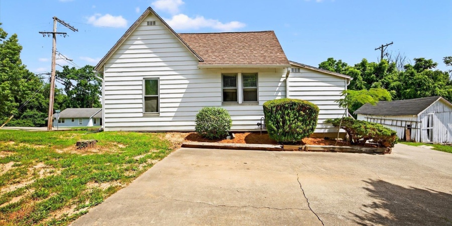 1499 W Allen Street, Bloomington, Indiana 47403,MLS,202524912