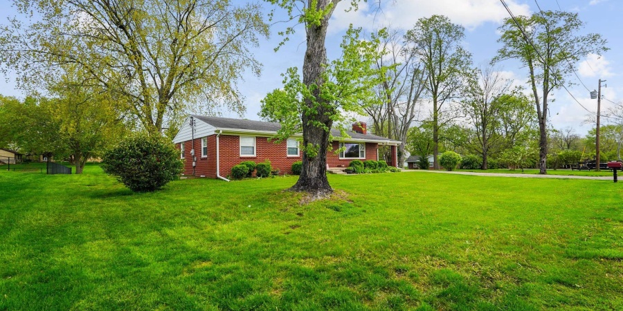 56 Hadley Woodland Street, Mooresville, Indiana 46158,MLS,202448093
