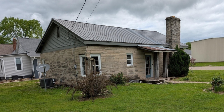 220 Second Street, Worthington, Indiana 47471-1229,MLS,202510301