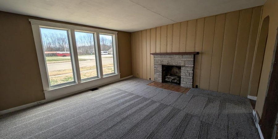 220 Second Street, Worthington, Indiana 47471-1229,MLS,202510301