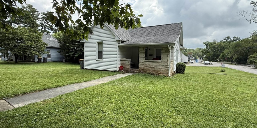 1102 N Woodburn Avenue, Bloomington, Indiana 47404,MLS,202525109