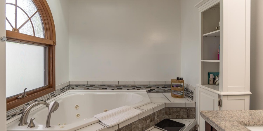 4365 N Maple Grove Road, Bloomington, Indiana 47404,MLS,202525282