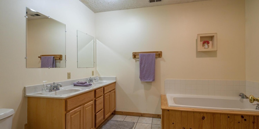 1291 N Sewell Road, Bloomington, Indiana 47408,MLS,202525296
