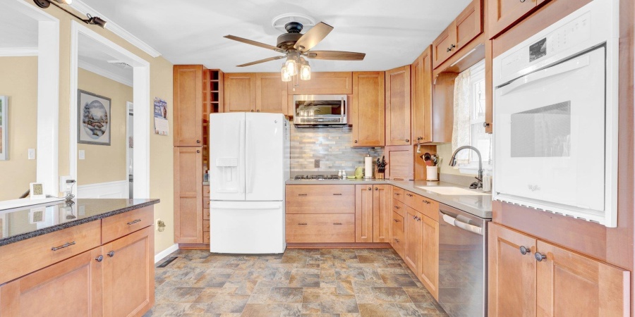 1803 Linwood Drive, Bedford, Indiana 47421,MLS,202525370