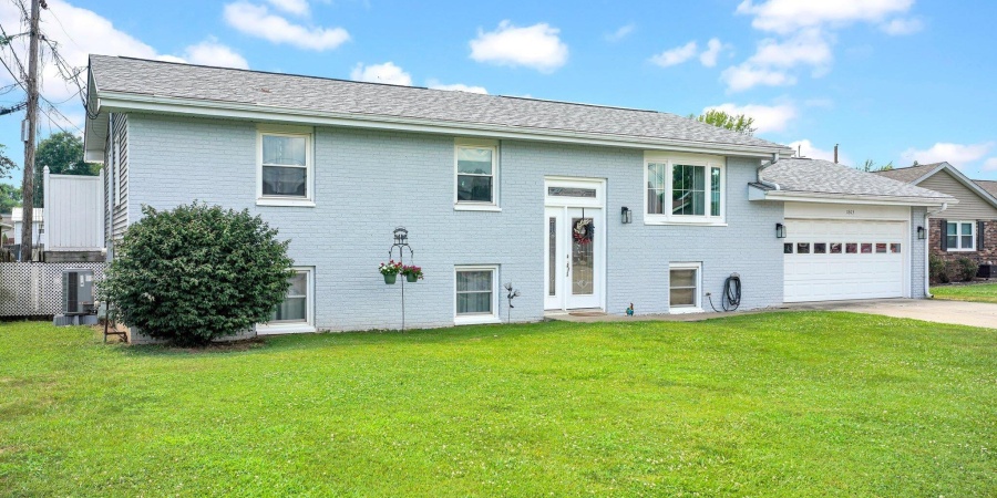 1803 Linwood Drive, Bedford, Indiana 47421,MLS,202525370