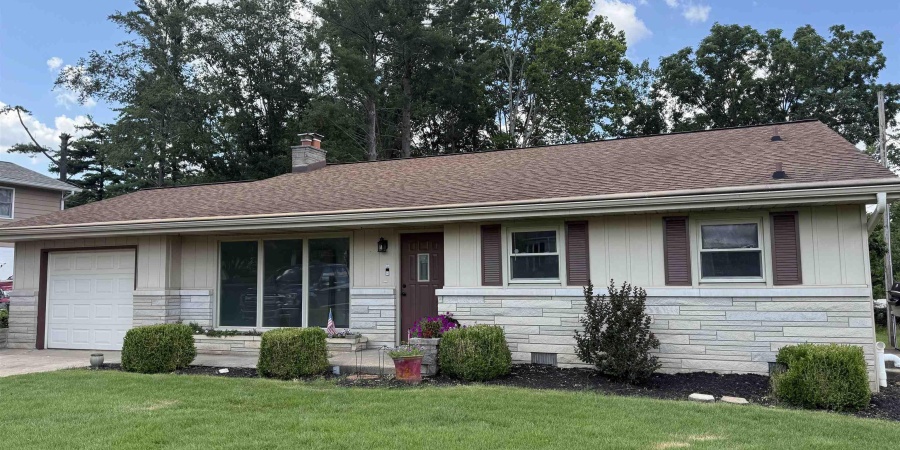 1417 E Clairmont Place, Bloomington, Indiana 47401,MLS,202525518