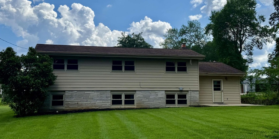 1417 E Clairmont Place, Bloomington, Indiana 47401,MLS,202525518