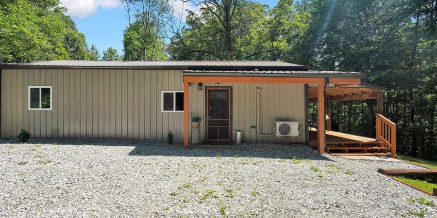 75 Schores Lane, Bedford, Indiana 47421,MLS,202525588