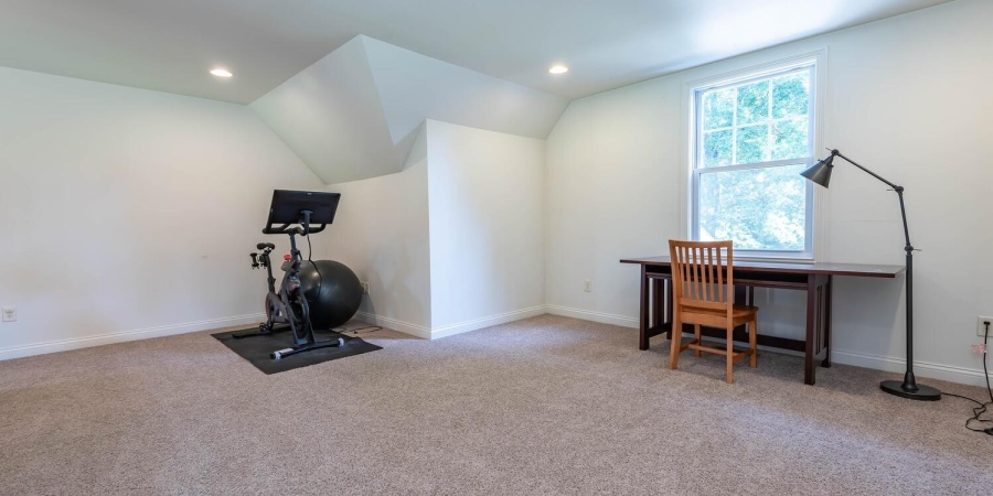 6404 N Braksway Drive, Bloomington, Indiana 47408,MLS,202525879