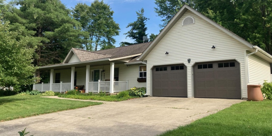 805 W Countryside Lane, Bloomington, Indiana 47403,MLS,202525975