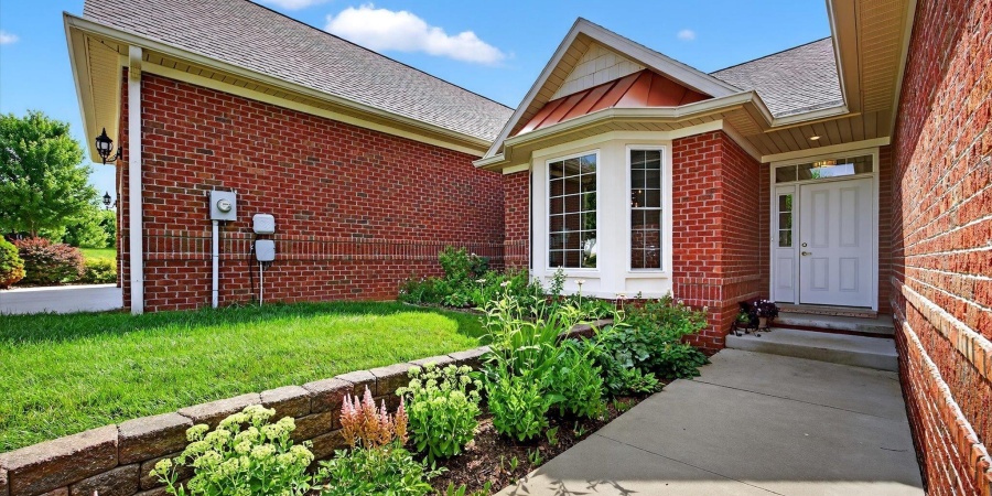 857 W Baywood Drive, Bloomington, Indiana 47403,MLS,202525978