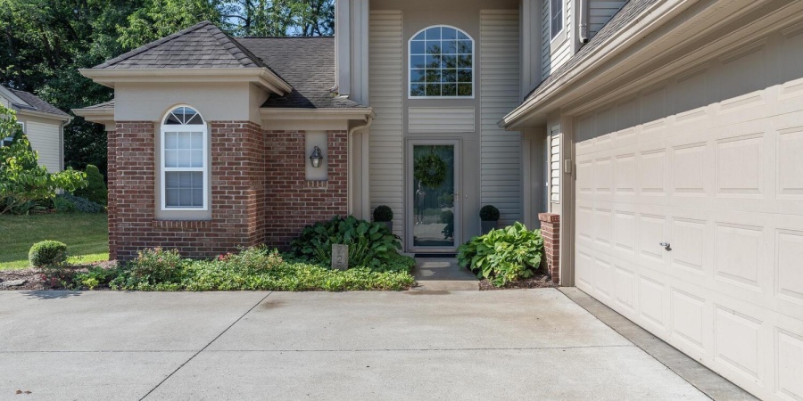 722 E Moss Creek Drive, Bloomington, Indiana 47401,MLS,202526052