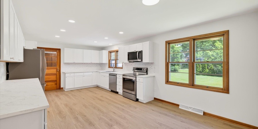 401 S Pleasant Ridge Road, Bloomington, Indiana 47401,MLS,202526084