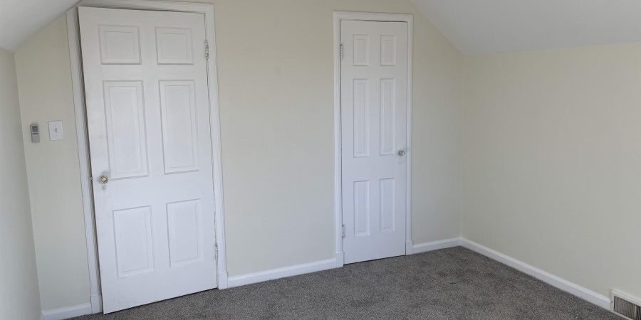 955 N Curry Pike, Bloomington, Indiana 47404-2504,MLS,202526127