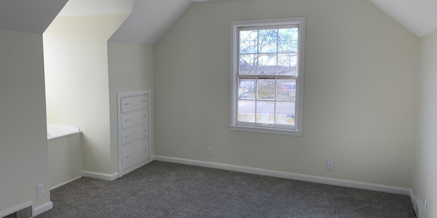 955 N Curry Pike, Bloomington, Indiana 47404-2504,MLS,202526127