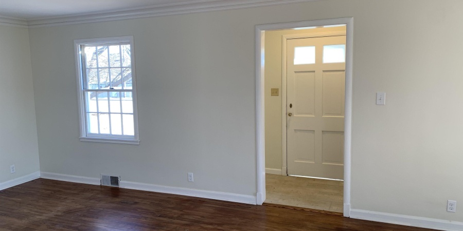 955 N Curry Pike, Bloomington, Indiana 47404-2504,MLS,202526127