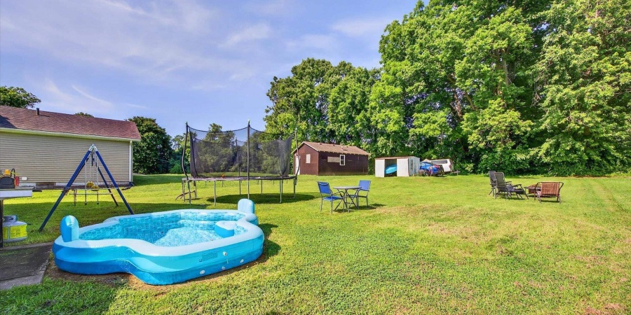 612 S Lewis Street, Bloomfield, Indiana 47424-1530,MLS,202526181