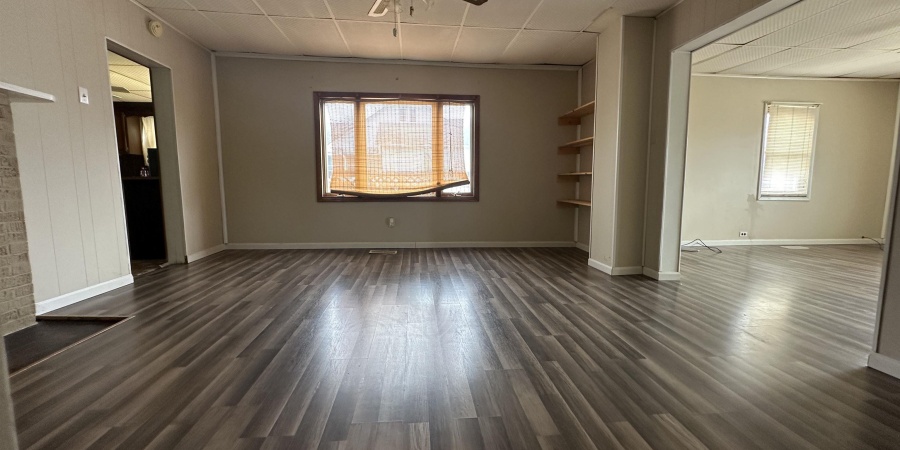 310 W Main Street, Worthington, Indiana 47471,MLS,202526229