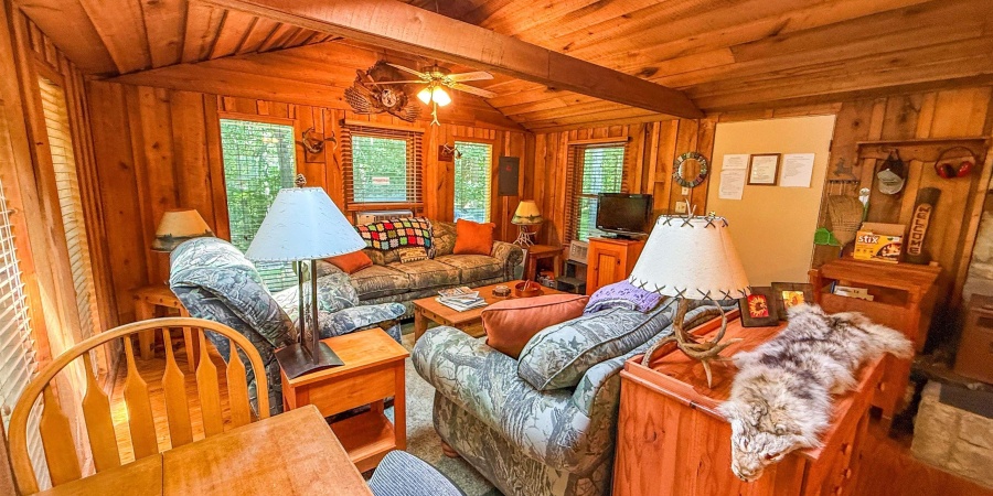 820 Combs Road, Nashville, Indiana 47448,MLS,202526374