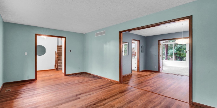 2426 S Cottonwood Circle, Bloomington, Indiana 47401,MLS,202526302