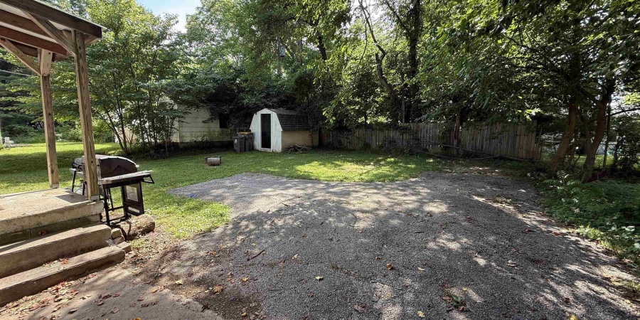 514 S Eastside Drive, Bloomington, Indiana 47401,MLS,202526571