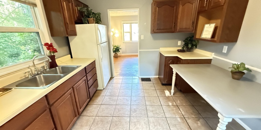 514 S Eastside Drive, Bloomington, Indiana 47401,MLS,202526571