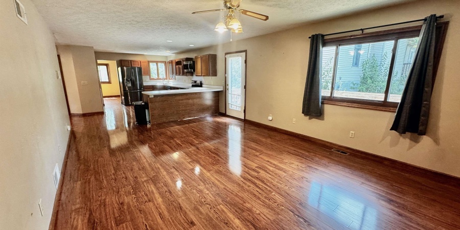 1310 W Woodhill Drive, Bloomington, Indiana 47403,MLS,202526589